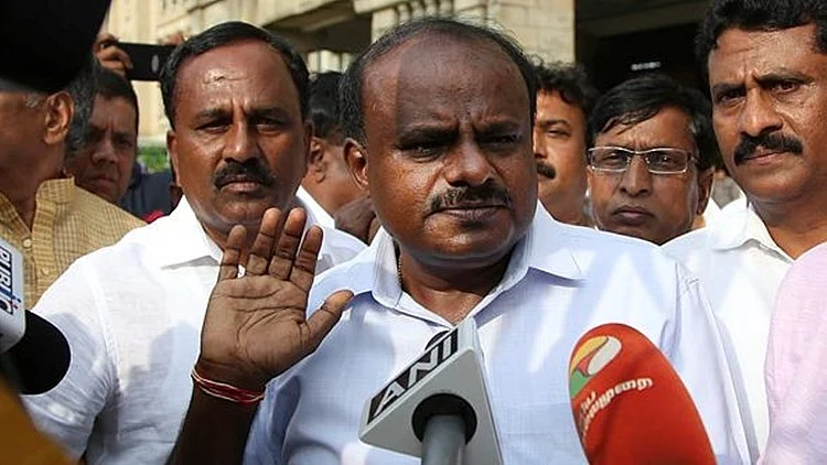 qaumiawaz2F2018-052F31639d52-aa13-4f0b-ae5e-51027a19f1f02Fkumaraswamy3.jpg